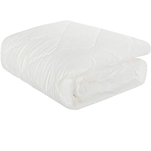 NTBAY Toddler Comforter Lightweight Warm Quilted Blanket 39x47 Inches